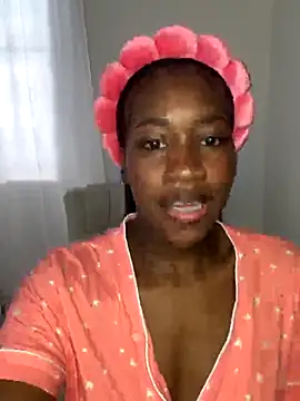 Snapshot of CoralHarrinson chatting on December 14, 3:39 pm CoralHarrinson online show from December 14, 3:39 pm