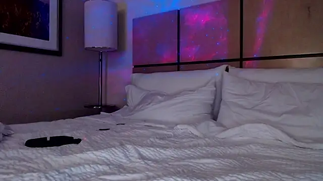 psil0cyb0rg online show from April 20, 11:57 am