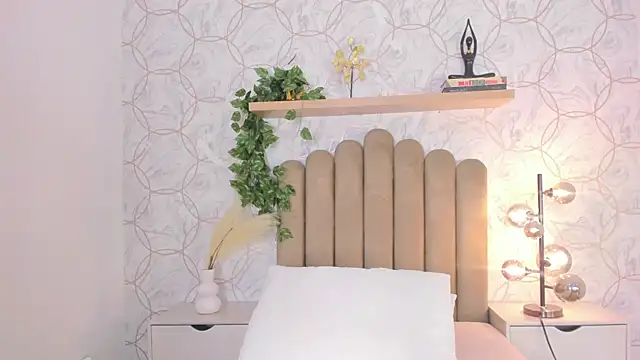 Roma  love online show from December 2, 12:18 pm