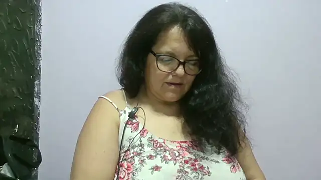 kassandra02 online show from May 14, 1:35 am