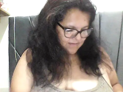 Snapshot of kassandra02 chatting on October 3, 3:13 pm kassandra02 online show from October 3, 3:13 pm