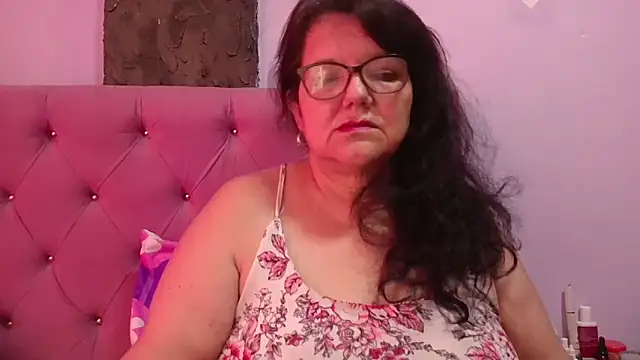 kassandra02 online show from May 29, 3:18 pm