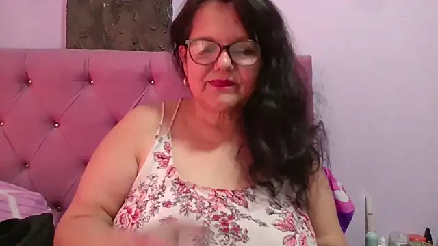 kassandra02 online show from May 24, 3:01 pm