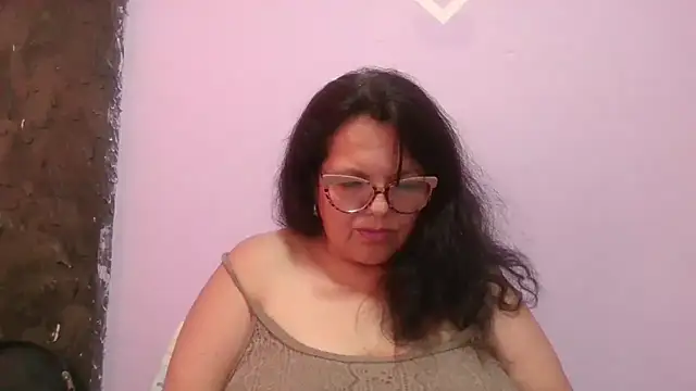 kassandra02 online show from April 8, 3:13 pm