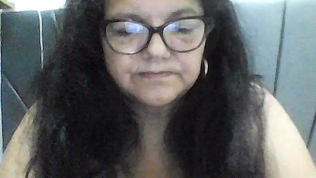Snapshot of kassandra02 chatting on October 13, 3:46 pm kassandra02 online show from October 13, 3:46 pm