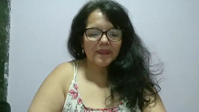 kassandra02 online show from May 13, 1:23 am