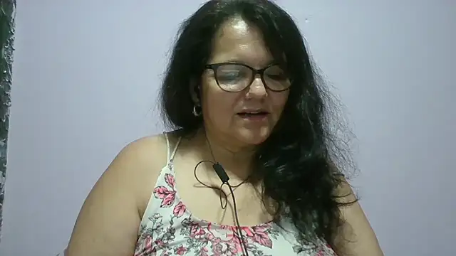 kassandra02 online show from May 3, 3:11 am