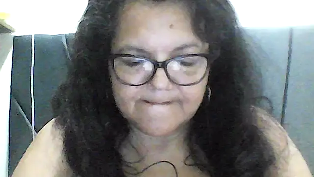 Snapshot of kassandra02 chatting on September 30, 2:45 pm kassandra02 online show from September 30, 2:45 pm