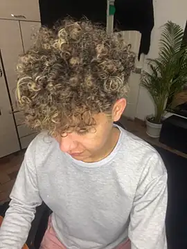 Snapshot of DavidfullOFlove chatting on October 13, 12:01 am DavidfullOFlove online show from October 13, 12:01 am