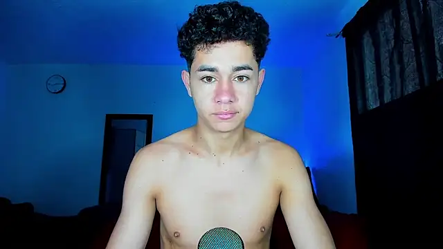 Snapshot of DavidfullOFlove chatting on March 2, 4:14 pm DavidfullOFlove online show from March 2, 4:14 pm