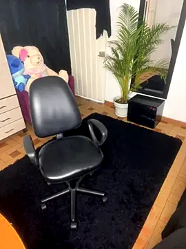 Snapshot of DavidfullOFlove chatting on October 10, 1:50 am DavidfullOFlove online show from October 10, 1:50 am