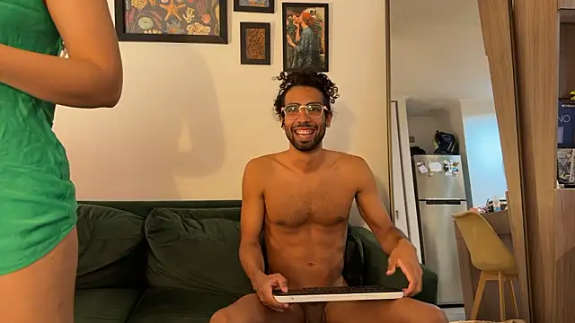 Redfloweer1 online show from March 1, 10:10 pm