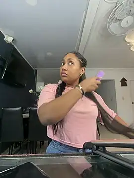 NaiomyLanes online show from March 20, 11:44 am