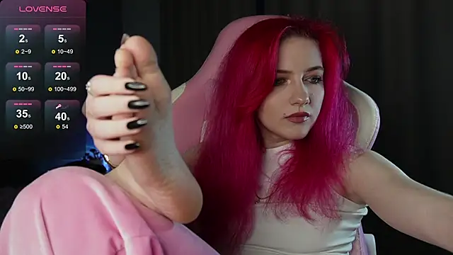 joyhannahh online show from November 12, 1:37 pm