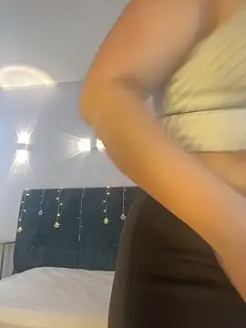 AgathaLynx online show from December 1, 10:38 am