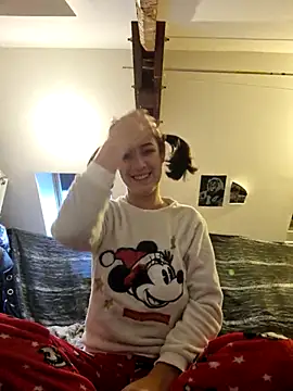 LoLa-69-X online show from November 20, 7:20 am