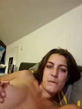 Snapshot of LoLa-69-X chatting on October 3, 10:22 pm LoLa-69-X online show from October 3, 10:22 pm