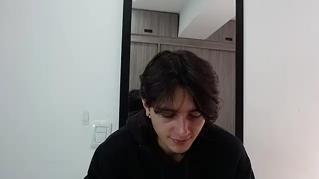 Snapshot of alex_connorr chatting on February 25, 2:48 pm alex connorr online show from February 25, 2:48 pm