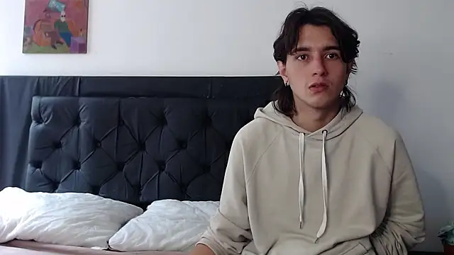 Snapshot of alex_connorr chatting on March 12, 4:24 pm alex connorr online show from March 12, 4:24 pm