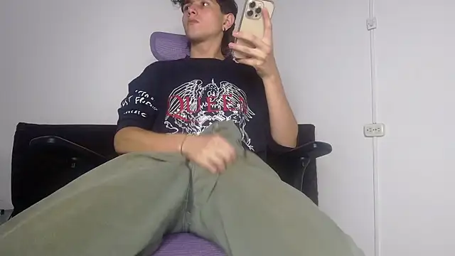 alex connorr online show from July 22, 10:56 pm