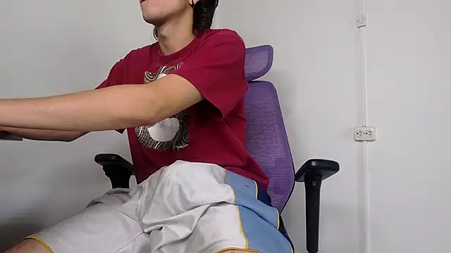 alex connorr online show from February 12, 6:07 pm