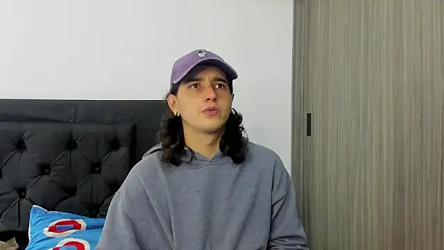 Snapshot of alex_connorr chatting on January 4, 5:26 pm alex connorr online show from January 4, 5:26 pm