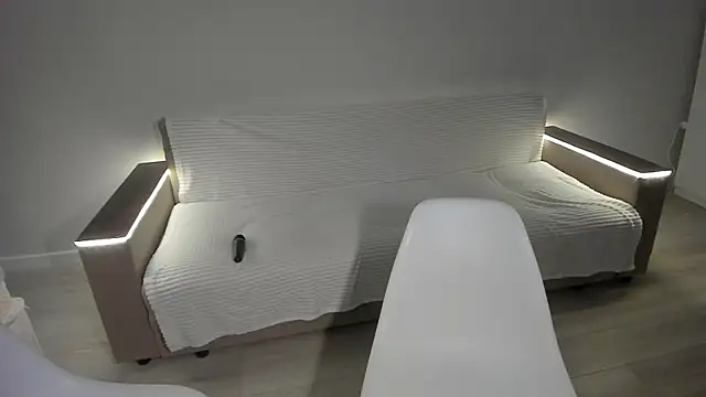 im lucky adam online show from January 16, 4:05 am