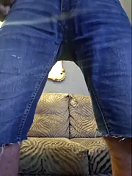 Snapshot of bibananaman chatting on June 7, 2:28 am bibananaman online show from June 7, 2:28 am