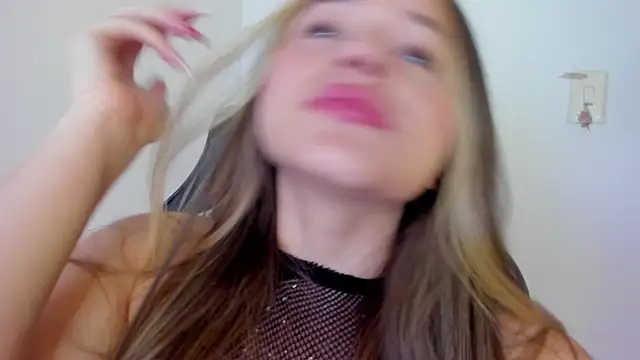 Sophie spencer1 online show from February 4, 3:12 am