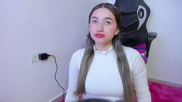 Sophie spencer1 online show from December 17, 2:38 am