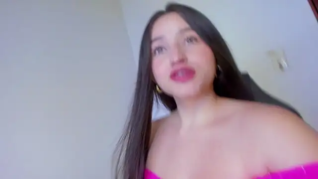 Snapshot of Sophie_spencer1 chatting on November 12, 2:48 am Sophie spencer1 online show from November 12, 2:48 am