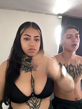 aliensexy online show from May 6, 8:24 pm