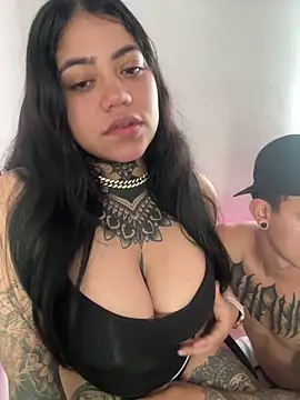 Snapshot of aliensexy chatting on October 12, 5:58 pm aliensexy online show from October 12, 5:58 pm