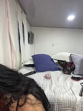 aliensexy online show from March 24, 11:38 pm