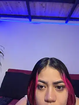 Snapshot of aliensexy chatting on June 27, 2:56 pm aliensexy online show from June 27, 2:56 pm