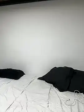 Snapshot of aliensexy chatting on March 6, 1:16 am aliensexy online show from March 6, 1:16 am