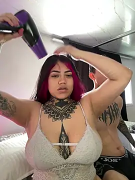 aliensexy online show from May 8, 9:18 pm