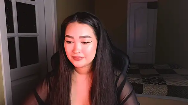 Erica Wayne online show from December 19, 2:57 pm