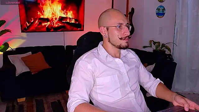 pandorabeker online show from March 13, 1:10 am