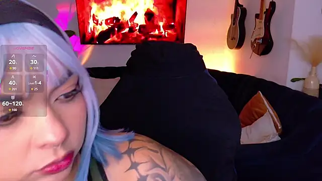 pandorabeker online show from April 17, 1:41 am