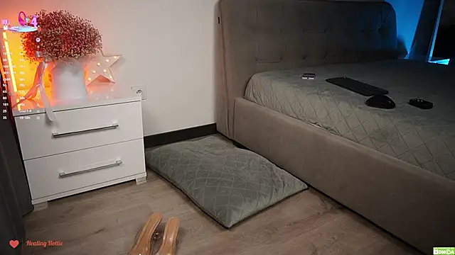 Healing Hottie online show from March 19, 7:49 pm