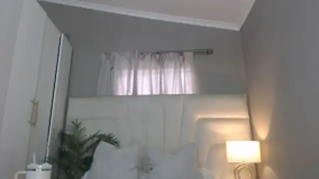 naughtyblackdolie online show from February 21, 9:22 am