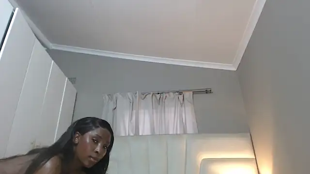 naughtyblackdolie online show from November 6, 5:22 am