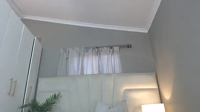 Snapshot of naughtyblackdolie chatting on May 3, 11:26 am naughtyblackdolie online show from May 3, 11:26 am