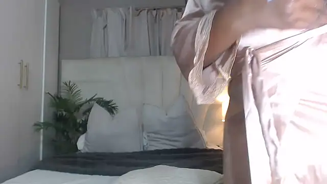 naughtyblackdolie online show from February 13, 6:41 pm