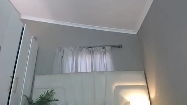 Snapshot of naughtyblackdolie chatting on May 28, 10:32 am naughtyblackdolie online show from May 28, 10:32 am