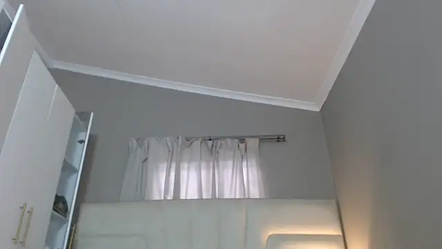 naughtyblackdolie online show from December 23, 6:02 am