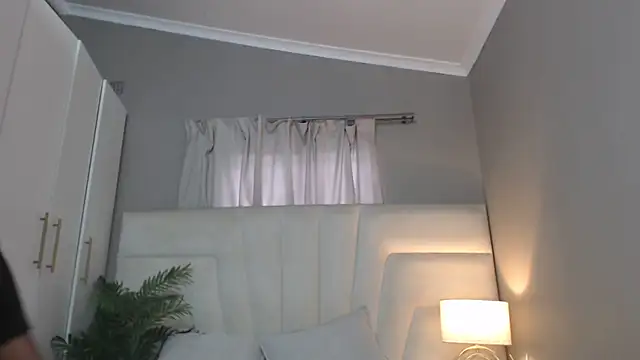 naughtyblackdolie online show from November 17, 7:56 am