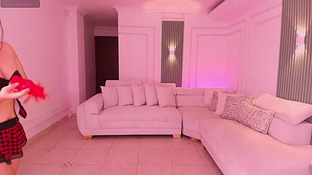 Anna parkker  online show from April 4, 7:20 pm