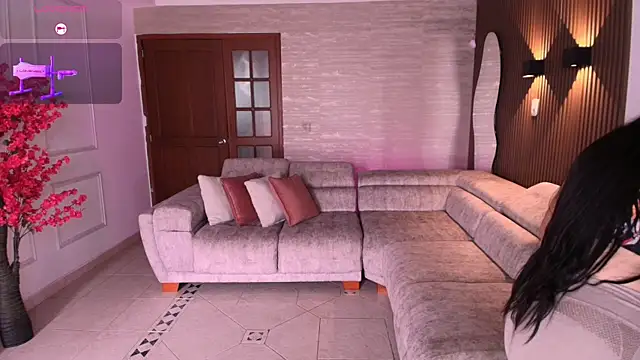 Anna parkker  online show from March 27, 7:15 pm